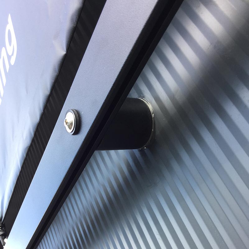 DS-MOD20: Modular wall mounting system for large scale facade and building advertisements, profile and mount view